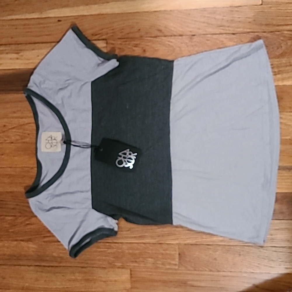 NWT Chaser Color Block Baseball Tee Sz S